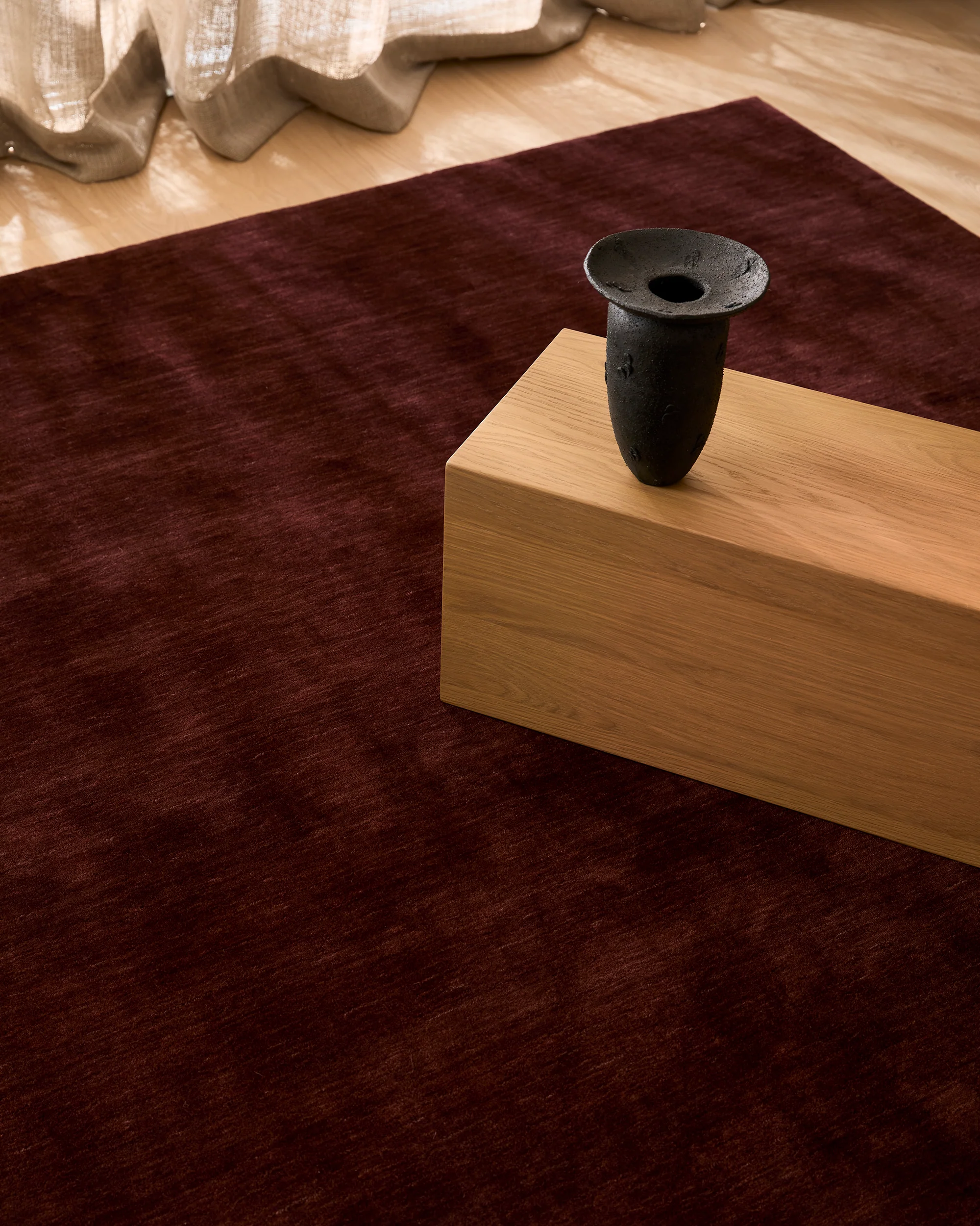 Lake Rug Bordeaux - Image 3