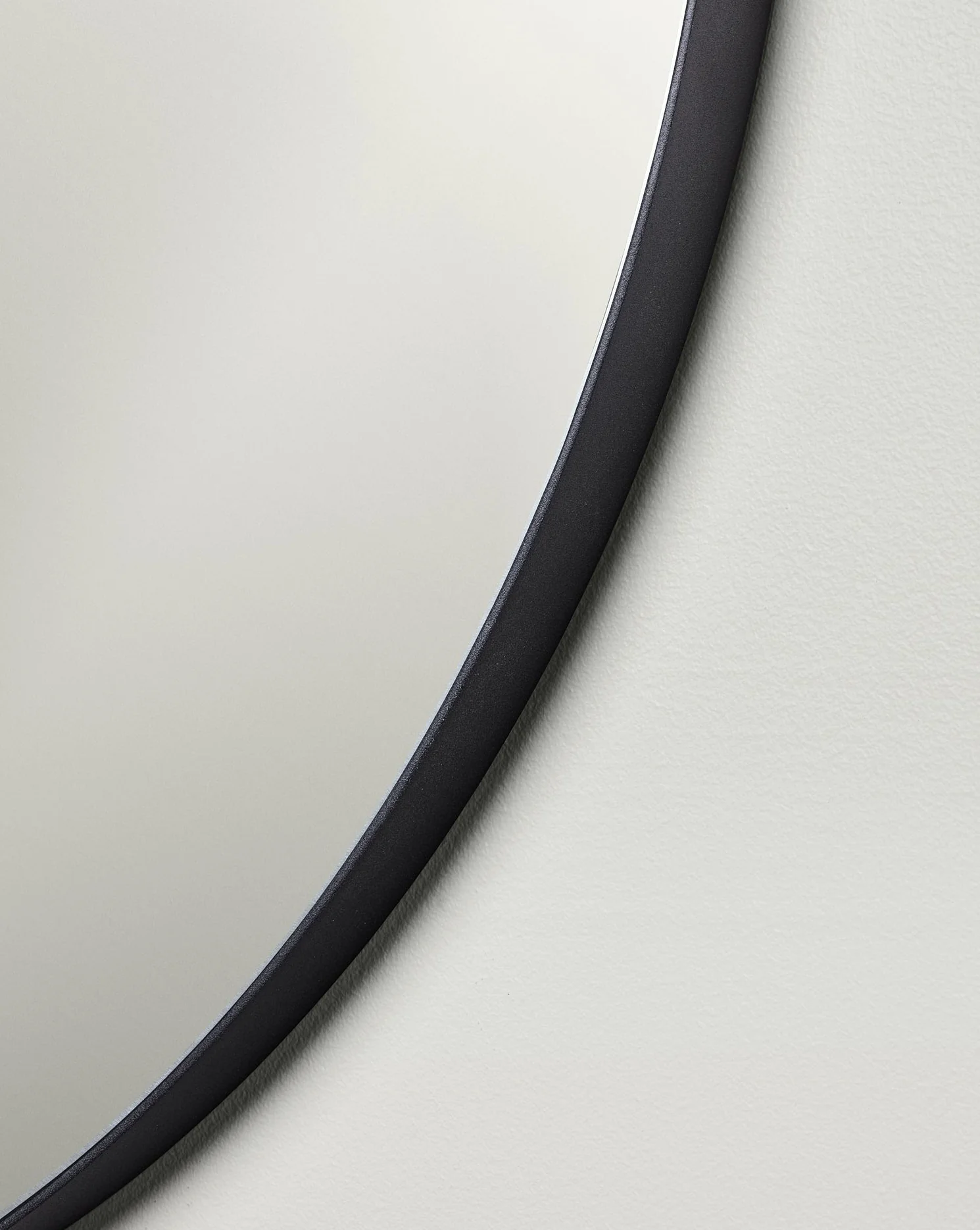 Theo Floor Mirror Black - Image 3